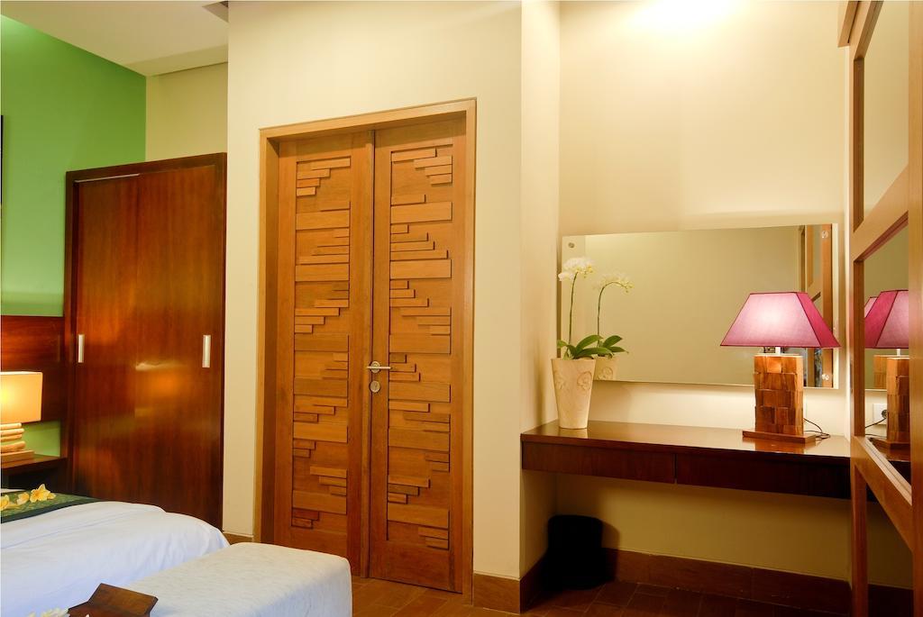 The Green Zhurga Suite Керобокан Номер фото